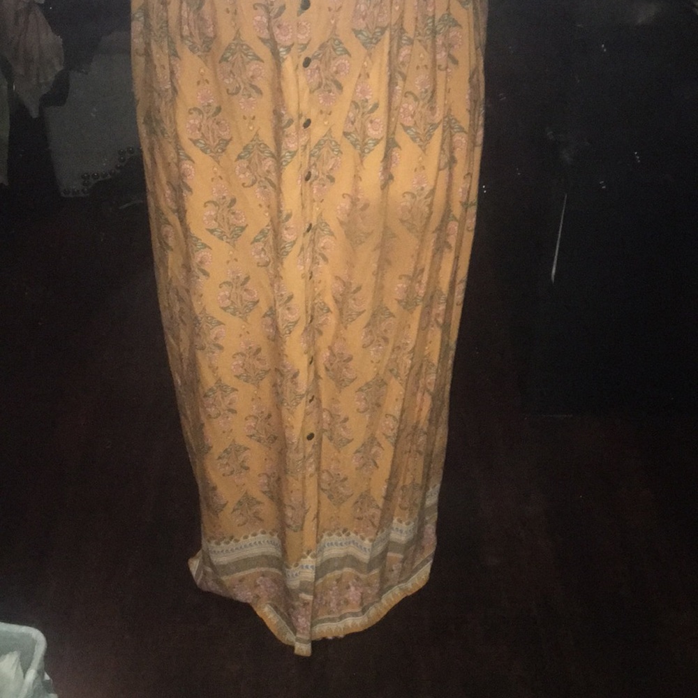 New Long yellow skirt with flower